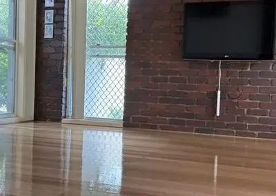 hardwood floor polishing Miami QLD